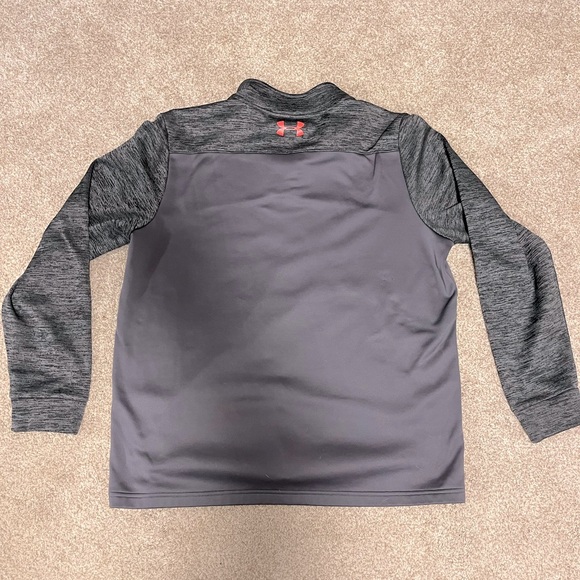 Under Armour 1/4 Zip Sweatshirt - Picture 3 of 3